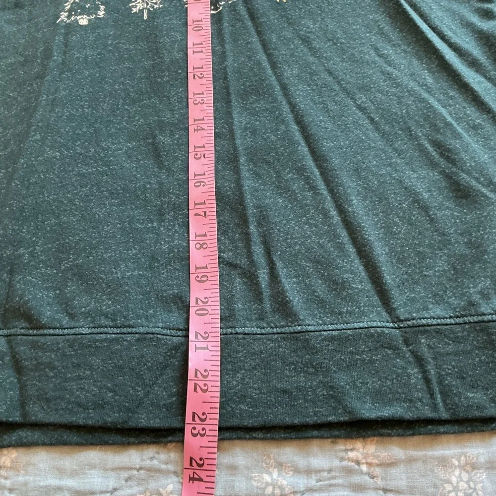 NWOT Sundry Women’s Green Light Sweatshirt Palm Tree Pine Trees Graphic Size 2/M - Picture 4 of 7